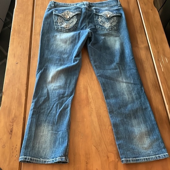 Democracy Jeans Size 8 - Picture 9 of 11